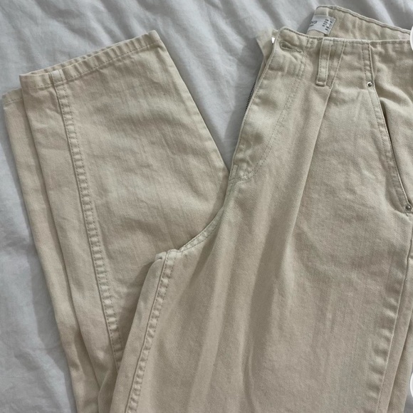 NWOT Mango Corina Dart Slouchy Ankle Jeans in Off White size 2 - Picture 2 of 3